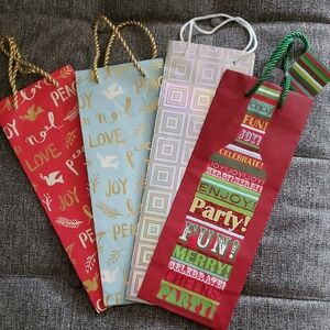 Festive Holiday Wine Gift Bags - Set Of 4